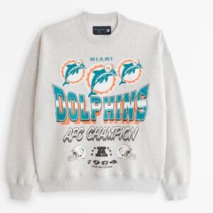 Abercrombie & Fitch Gray Crewneck Sweater